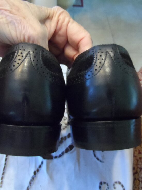 Edward Green Black Leather & Suede Wingtip Oxfords US 10 main image 4